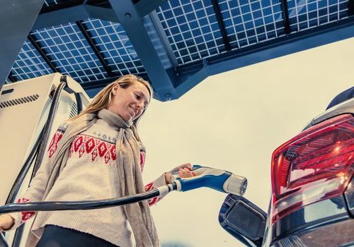 Solar carports als kans voor slimme infrastructuur en lokale energieopwek