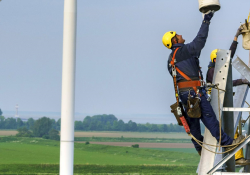 Hoogspanningsnet in Gelderland en de Flevopolder bereikt grens voor teruglevering van elektriciteit