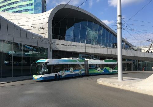 Arnhemse trolleybussen gaan “off grid” de regio in